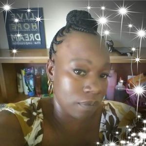 Meet your Posher, Tamela